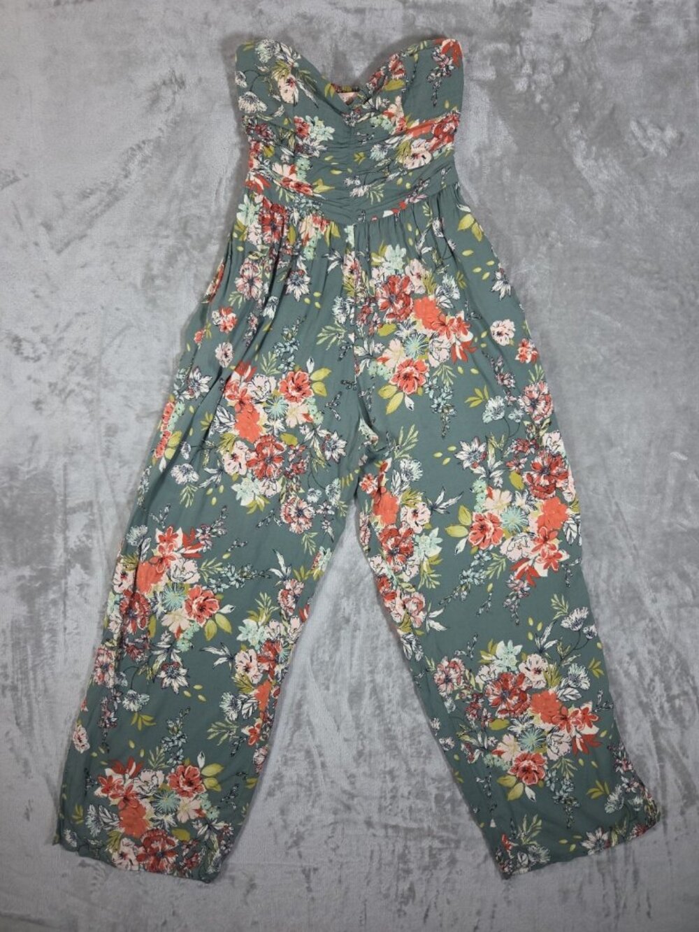 Band of Gypsies Womans Jumpsuit Size Med Boho Bohemian Floral Hipster Summer Fun